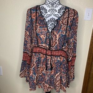 American Eagle Boho Long Sleeve Paisley